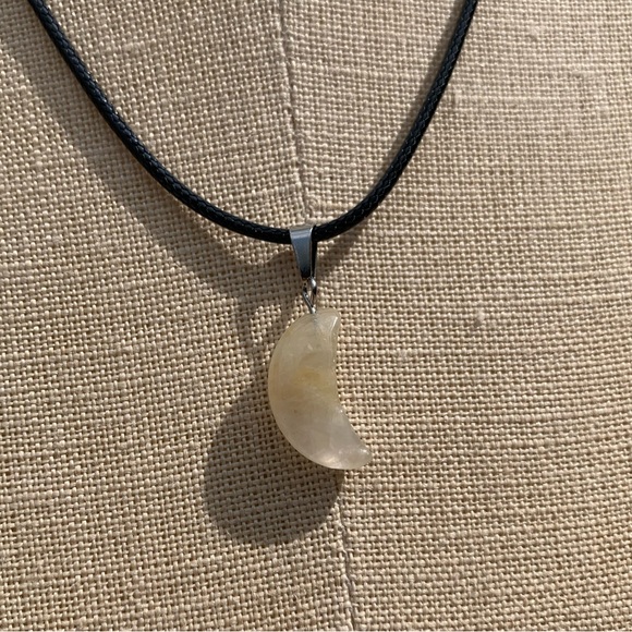 Handmade Genuine Stone Moon Amulet Necklace - Picture 3 of 12